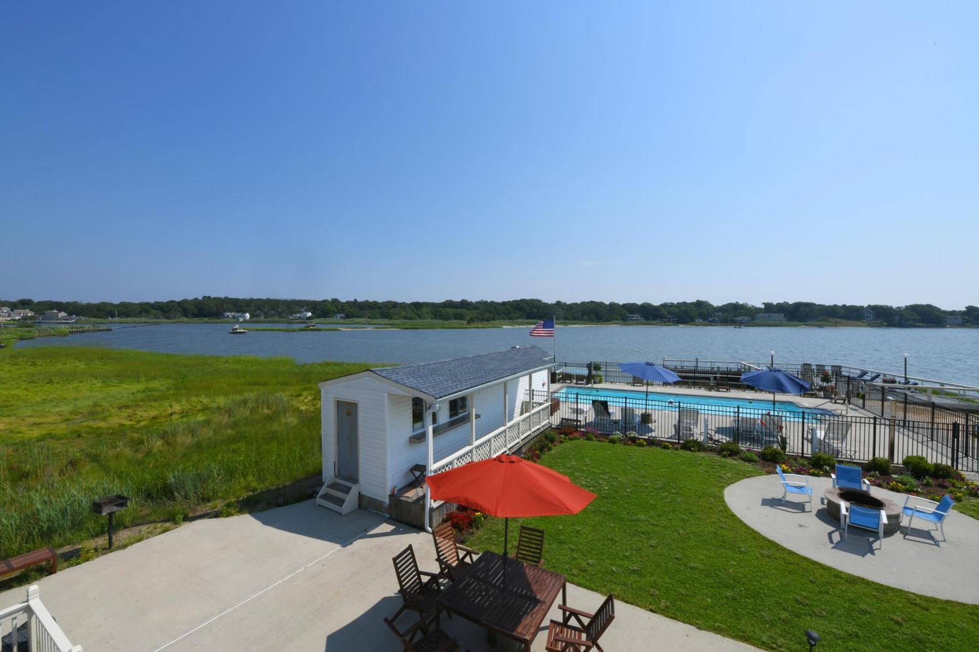 Bayview Resort Hampton Bays Exterior photo
