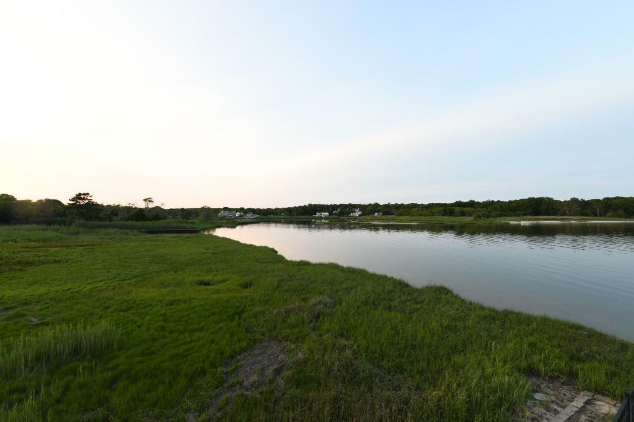 Bayview Resort Hampton Bays Exterior photo
