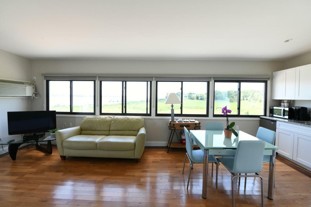 Bayview Resort Hampton Bays Exterior photo