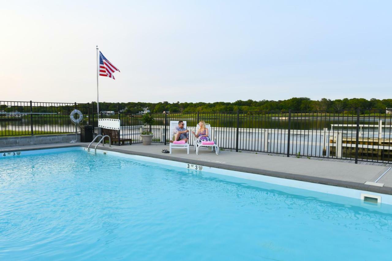 Bayview Resort Hampton Bays Exterior photo